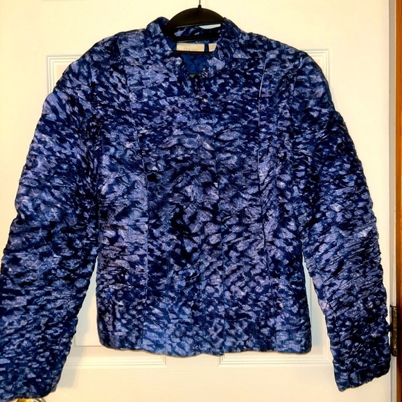 Chico’s Zip Front Jacket Blue Print Ruched Detail, Size 2 - Picture 2 of 4
